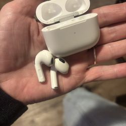 Apples Air Pods 3 Ed Generation 