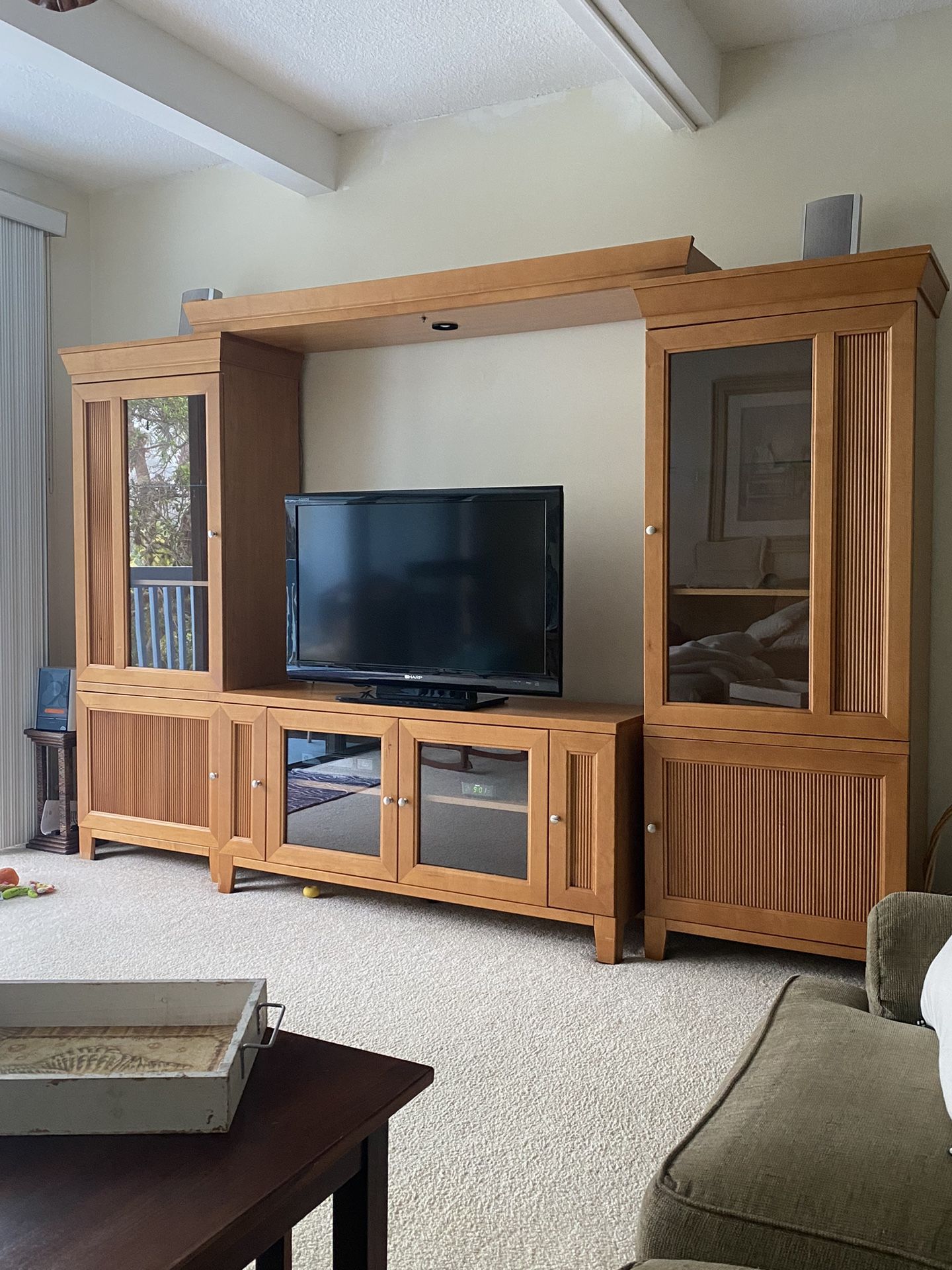 Wall Unit