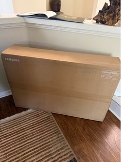 Samsung Viewfinity S8 Monitor