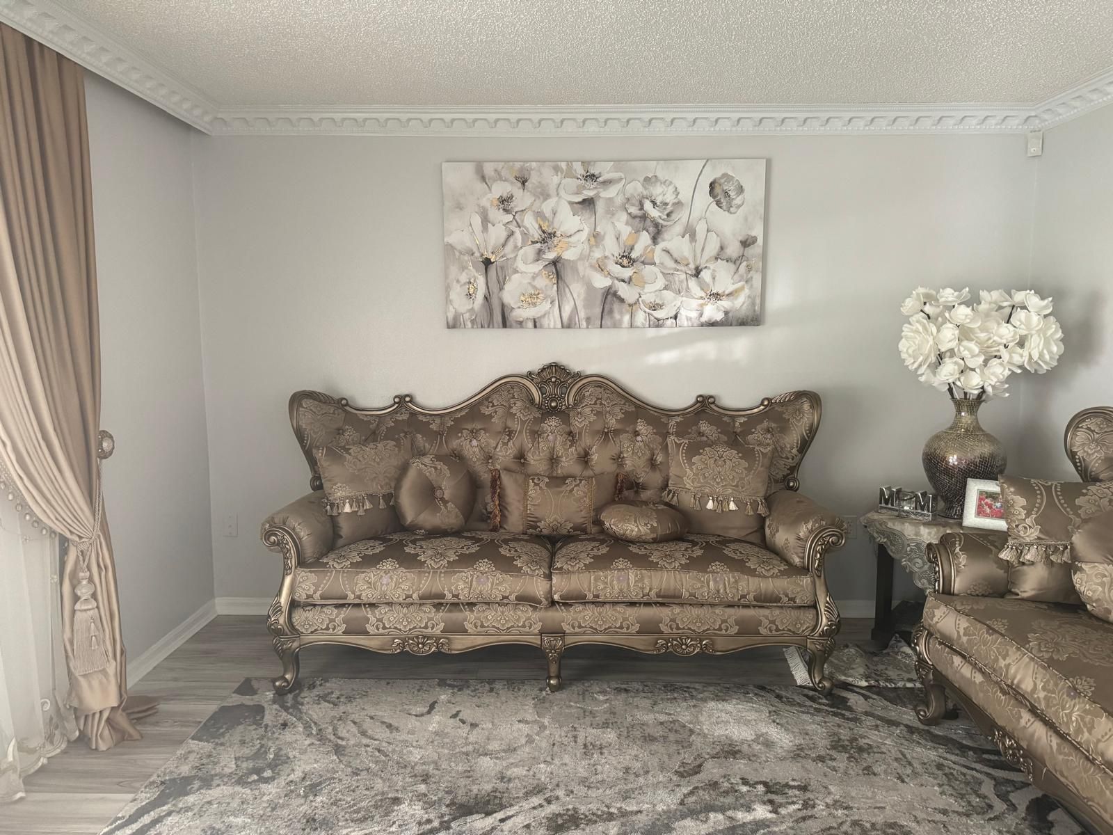 Luxury Sofa Set