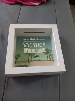 Bank box for vacation