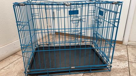 Dog Crate Dog Cage Dog Kennel with Double Door Removable Tray L24W17H19Inch