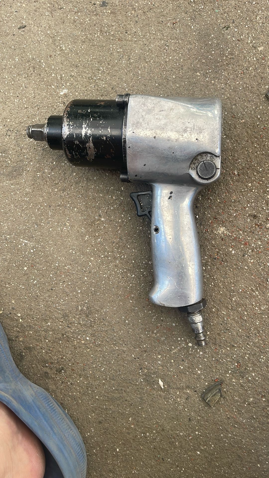 Central Impact Wrench