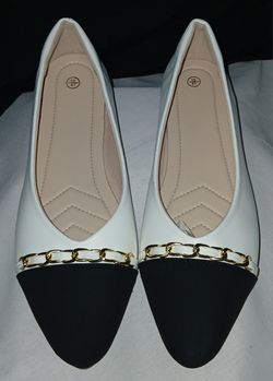Women's White Leather Ballet Flats Size 10