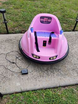 6V Bumper Car with Charger-Works Great