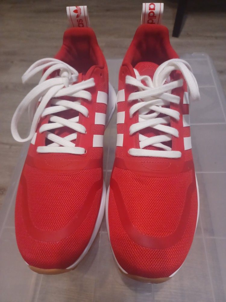 Men's Adidas Sneakers Size 10 1/2