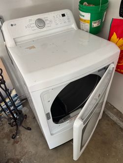 LG Large Capacity Electric Dryer – Used – Pickup Only