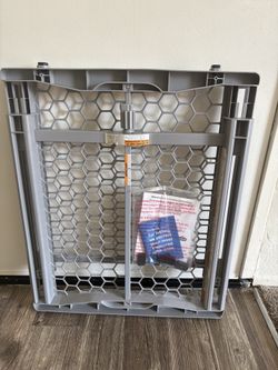 Baby gate
