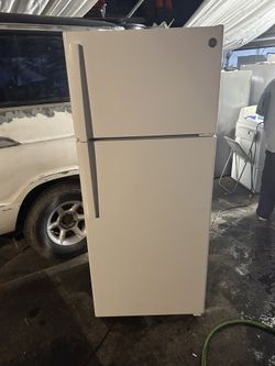 Ge 18 Fu Ct Refrigerator