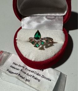 Size 8 Women’s Ring