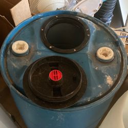 Food Grade 55 Gallon Drum Reservoir With Screw On Lid And Preinstalled Float