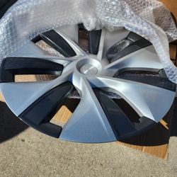 Tesla model Y original wheel cups, New 
