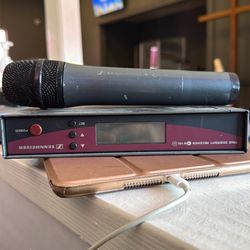 Sennheiser G2 handheld