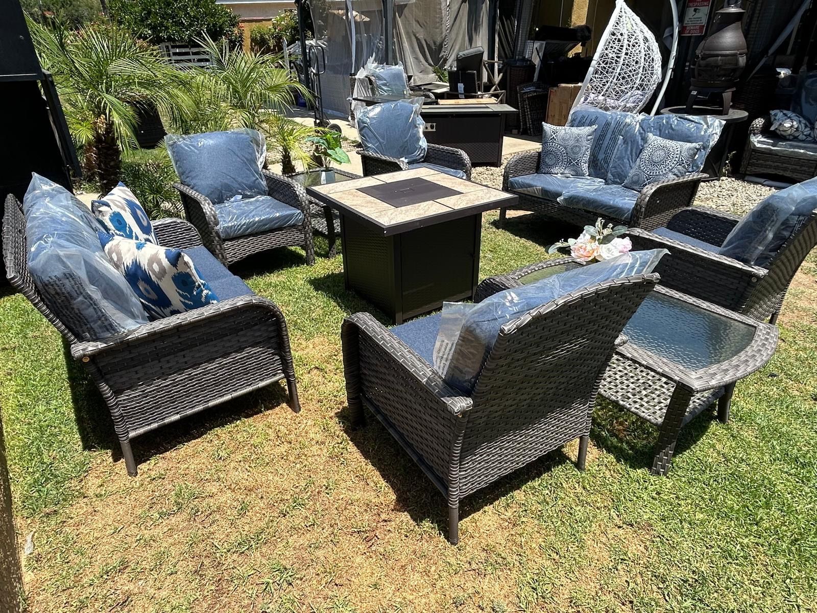 Brand New Patio Outdoor Furniture Set With Fire Pit 