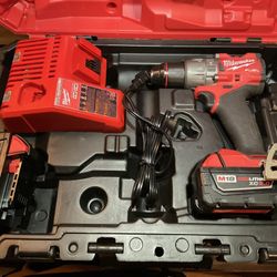 M18 FUEL 18V Lithium-Ion Brushless Cordless 1/2 in. Hammer Drill Driver Kit with Two 5.0 Ah Batteries and Hard Case