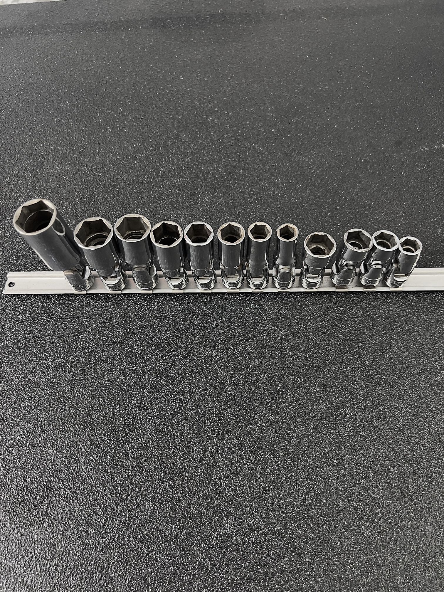 Snap-on 12pc 3/8” Drive SAE Chrome Universal Swivel Socket Set – Shallow & Deep