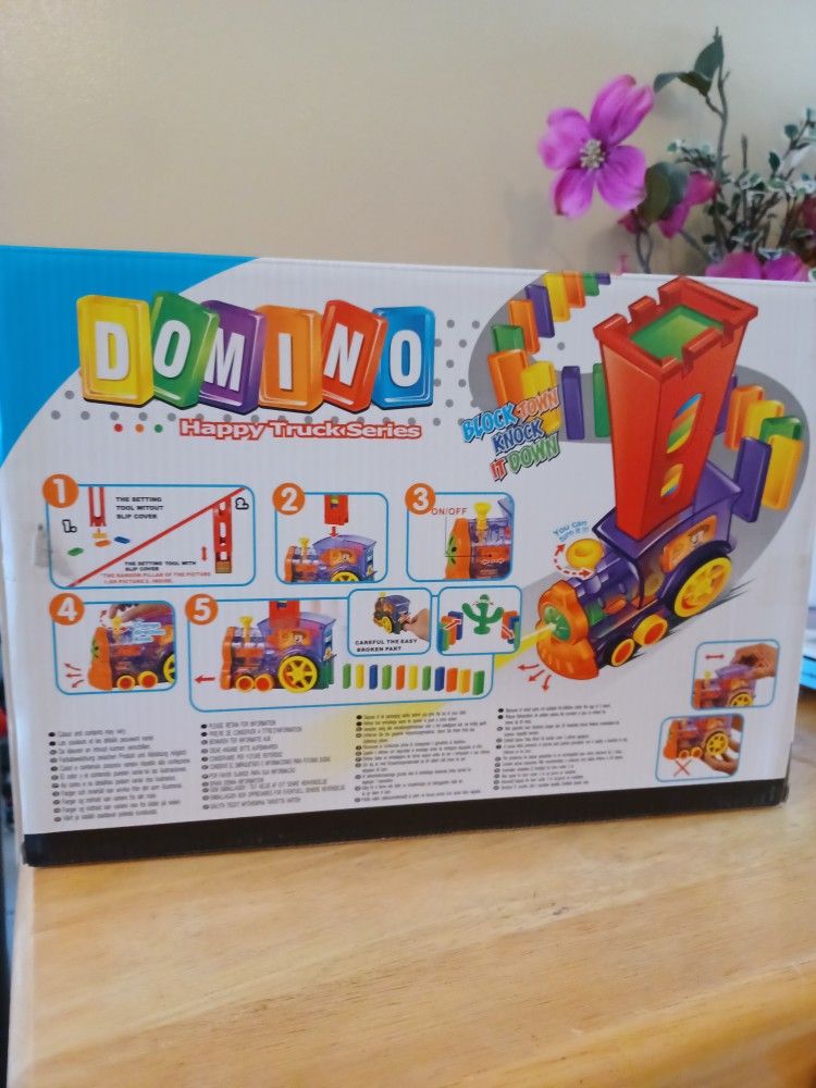 NEW DOMINO Train Building & Stacking Toy Set