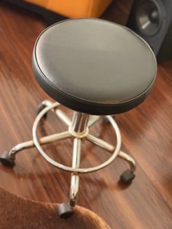 Black Adjustable Studio Stool