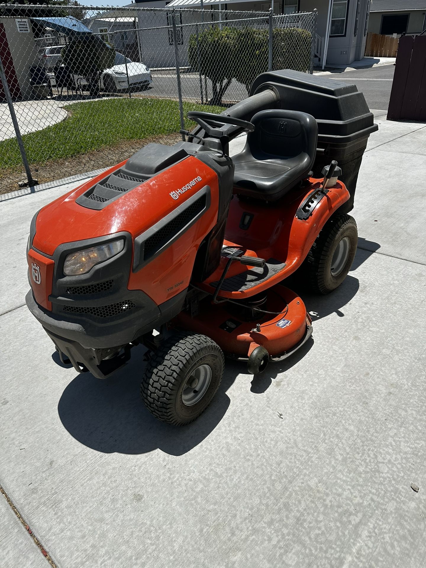 Riding Lawnmower For Sale 