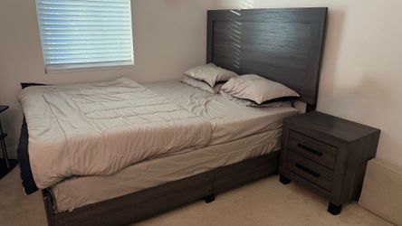 Queen bedroom set