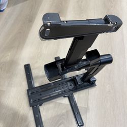 A Great TV Wall mounted , Very Strong, In Very Good Conditions (NO SHIPPING)