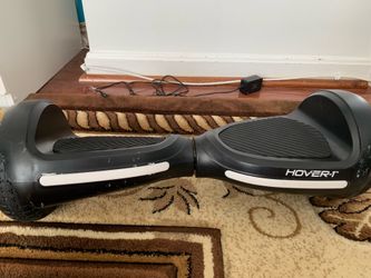 Hoverboard mini, comes with charger.