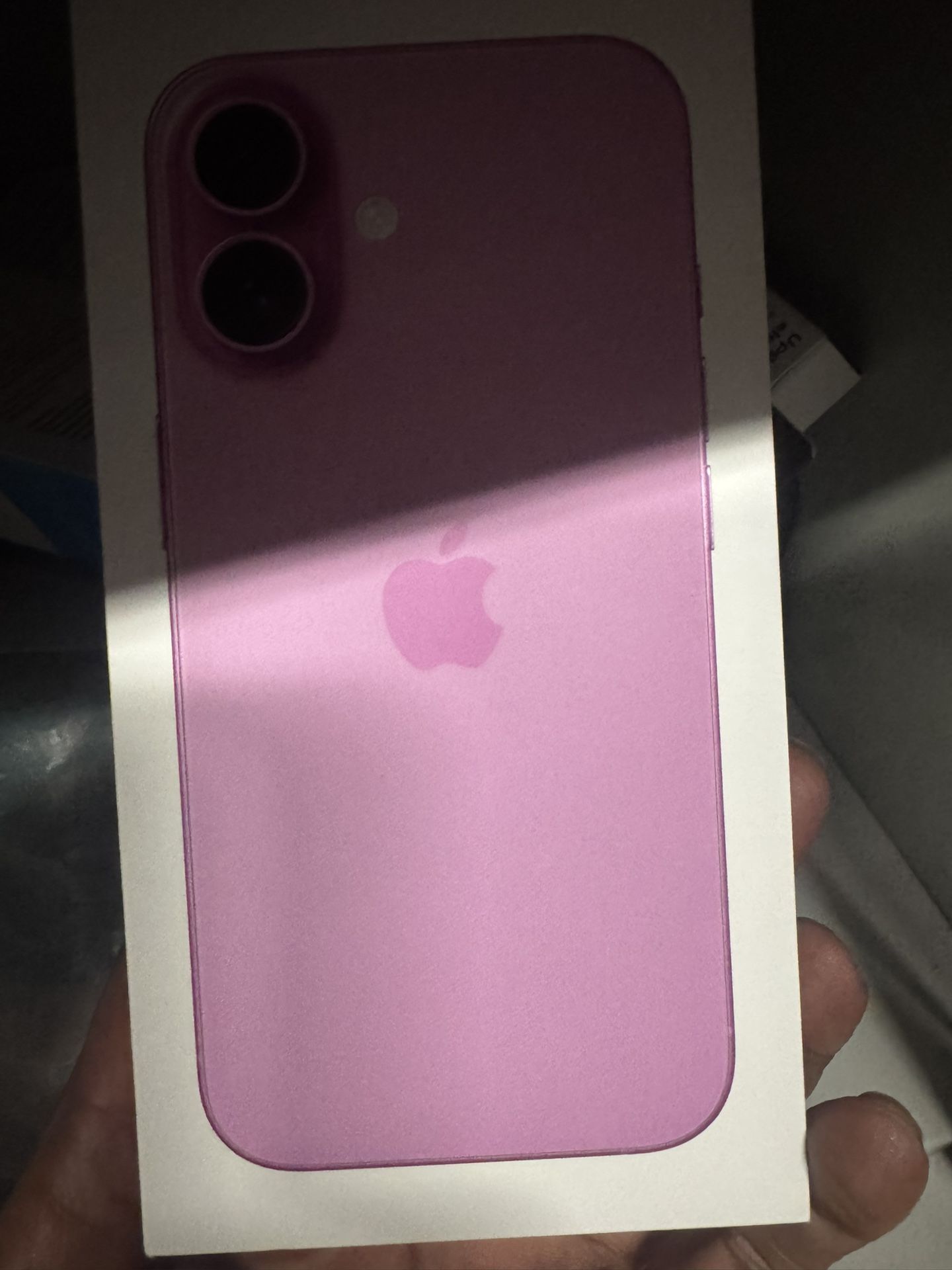 PINK APPLE IPHONE 16 Pro