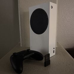 Xbox series s + SSD card