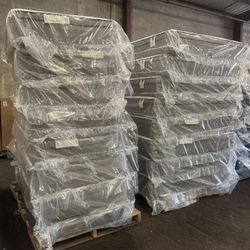 HUGE MATTRESS SALE. 🚚WE DELIVER🚚