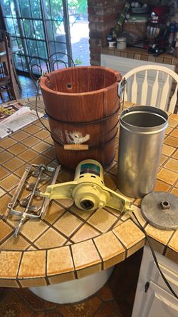 White Mountain Electric Ice Cream Maker