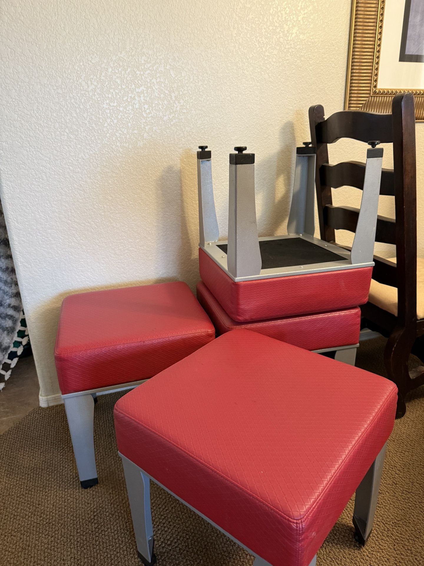 Dining Table Retro Chairs $85