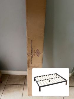 Metal Bed Frame w Wooden Legs, Queen Size