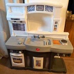Kids Play Kitchen