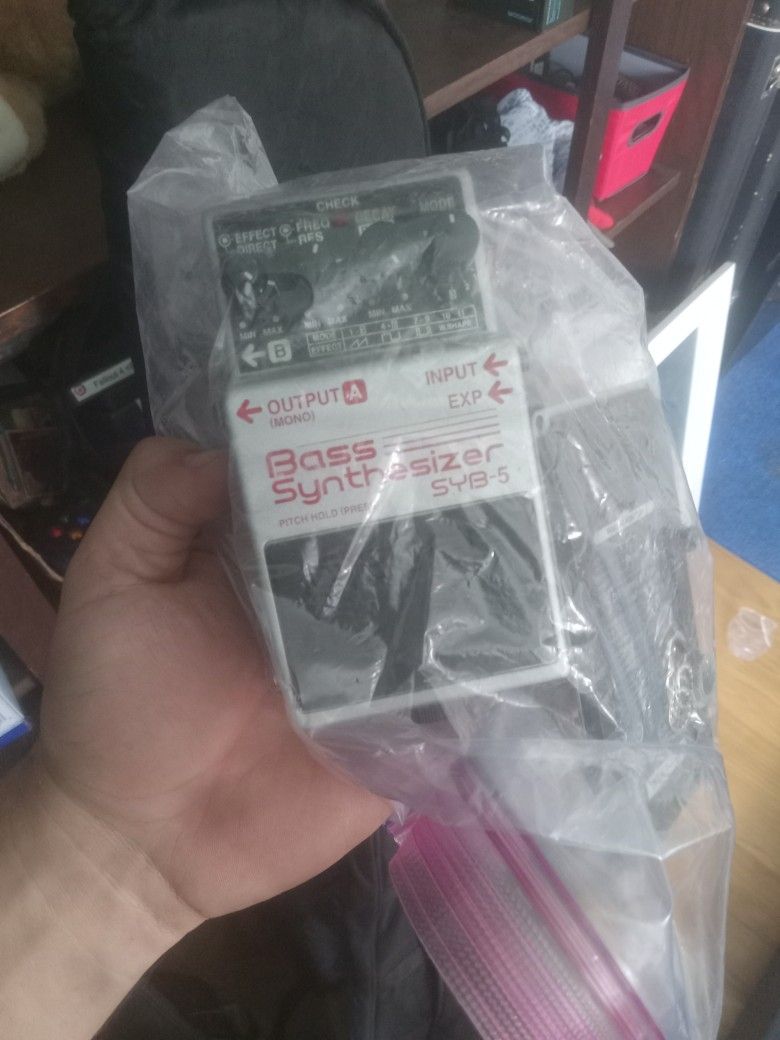 BOSS Bass Synthesizer Pedal