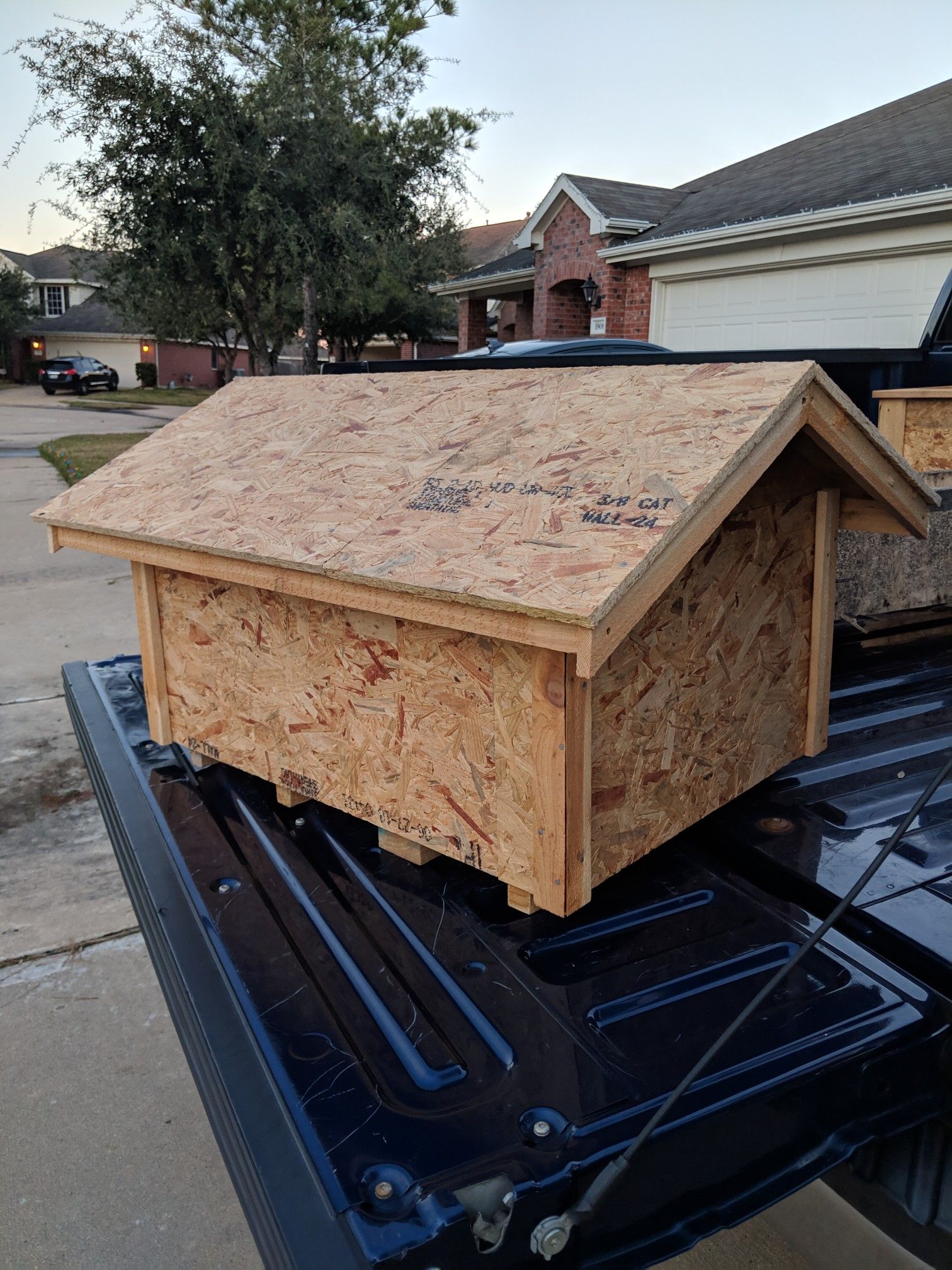 Dog Abode, All sizes