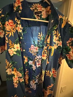 Men’s club room shirt size large