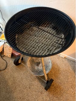 CHARCOAL GRILL