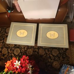 2 Foldable Tables