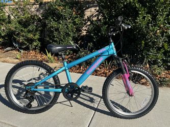 Mongoose Byte 20” 7-Speed BMX Bike
