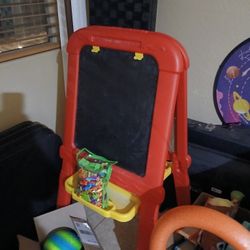 Crayola Easel & Magnet Letters