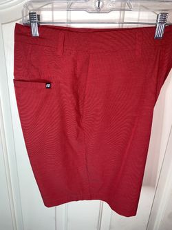 Men’s Travis Mathew Golf Shorts!!