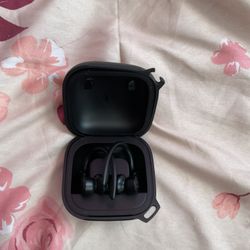 Powerbeats Pro Great Condition  Pick Up In The Bronx Cash Only PRICE IS FIRM !!!!