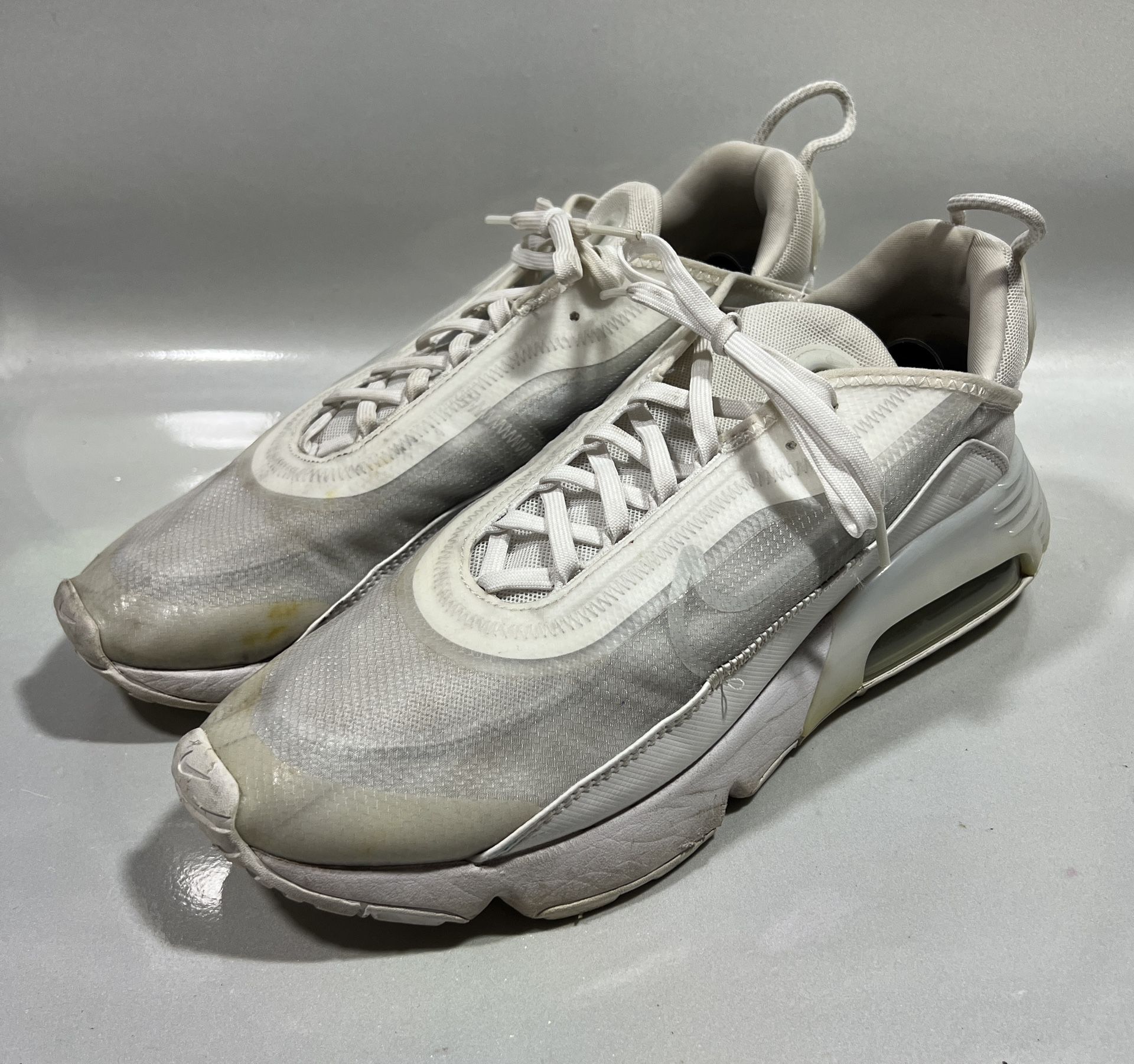 Nike Mens Air Max 2090 BV9977-100 White Low Top Lace-Up Sneaker Shoes Size 12