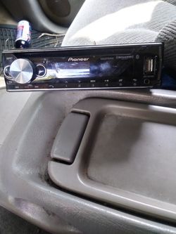 Pioneer radio