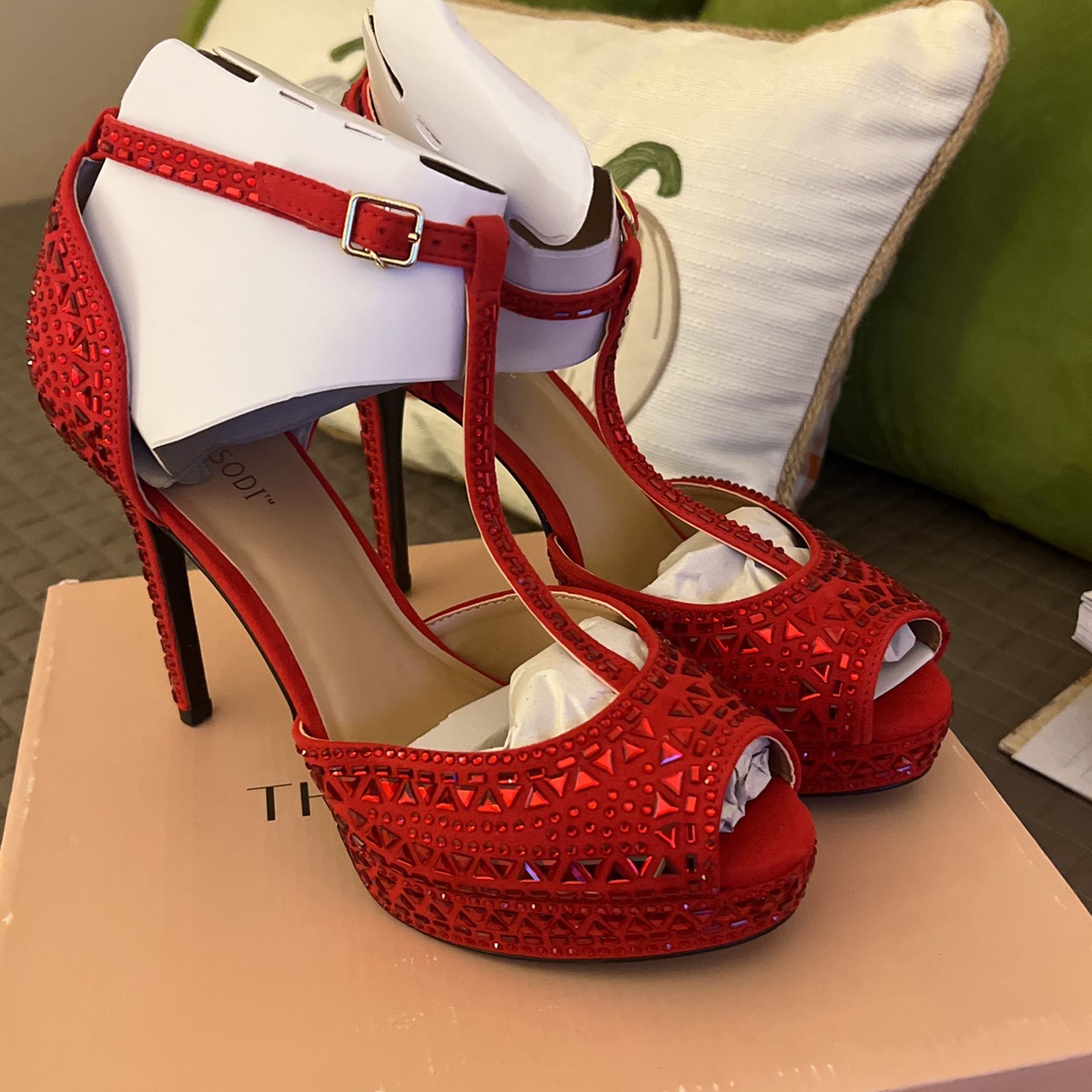 Red  Festive High Heels Size 9 1/2