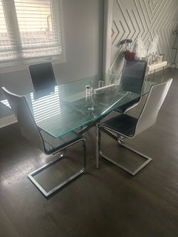 5 Piece Dining Room Set