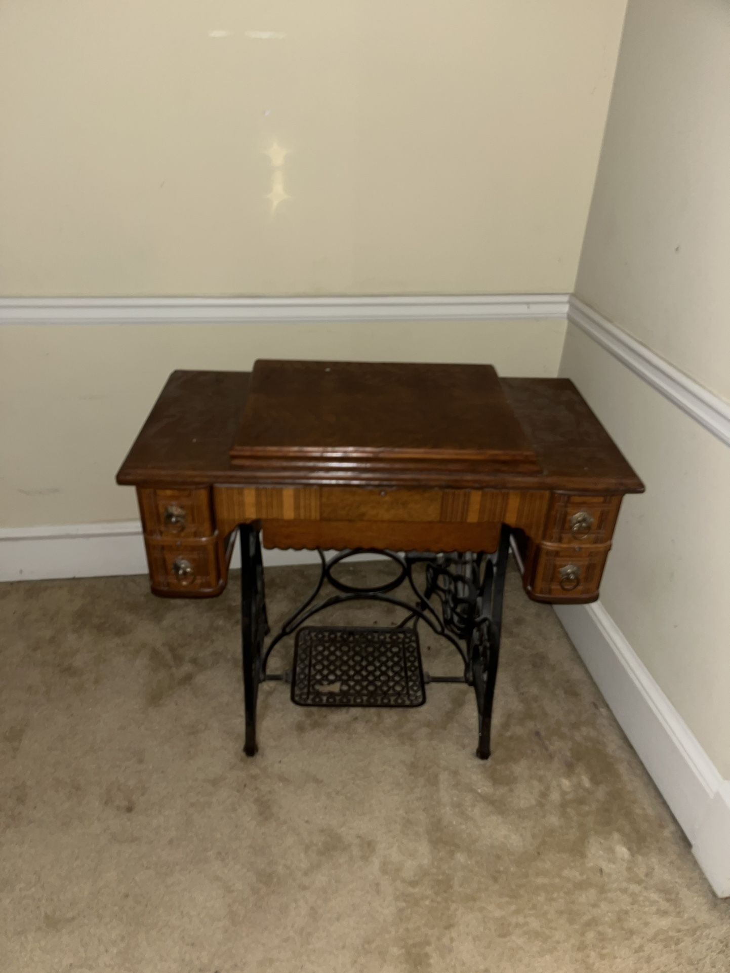 Antique Singer Sewing Machine And Table 