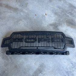 Aftermarket Raptor Grill Was On A 2018 Ford F150 $125