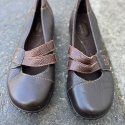 Women’s Clark’s Shoes