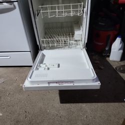 Frigidaire 24" Built-in Dishwasher